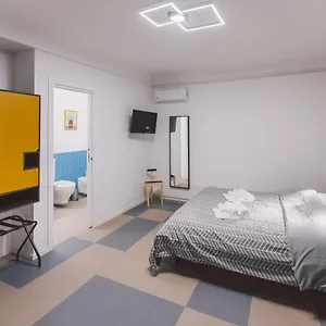 https://double-bedroom-apartment-across-ortigia.sicilyhotelsitaly.net