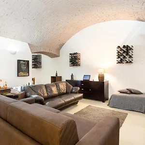 https://la-cantinetta-di-milano-the-wine-cave-in-milan.it-lombardy.com